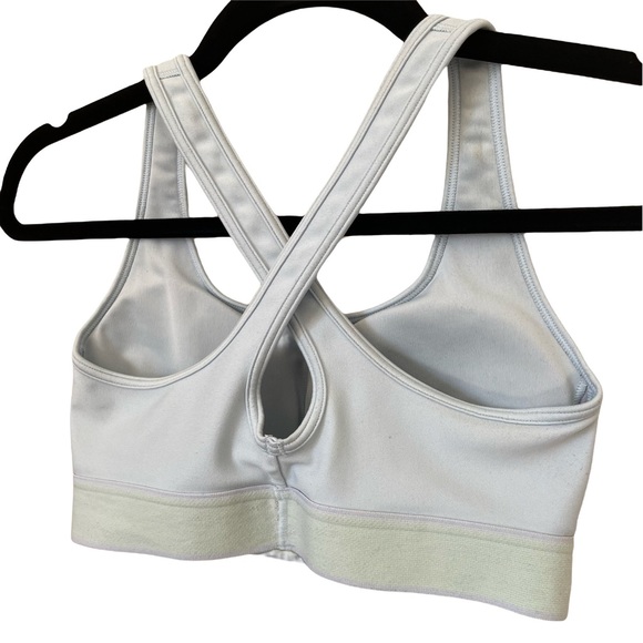 Under Armor Sports Bra - Picture 2 of 4